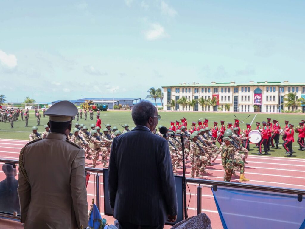 Mohamud Showcases Somalia’s Next Class of Army Officers Mohamud Showcases Somalia’s Next Class of Army Officers